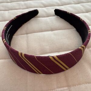 Harry Potter Universal Studios Gryffindor Headband.  *New ✨